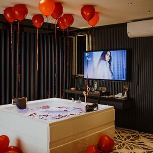 Quala Hotels & Lounge